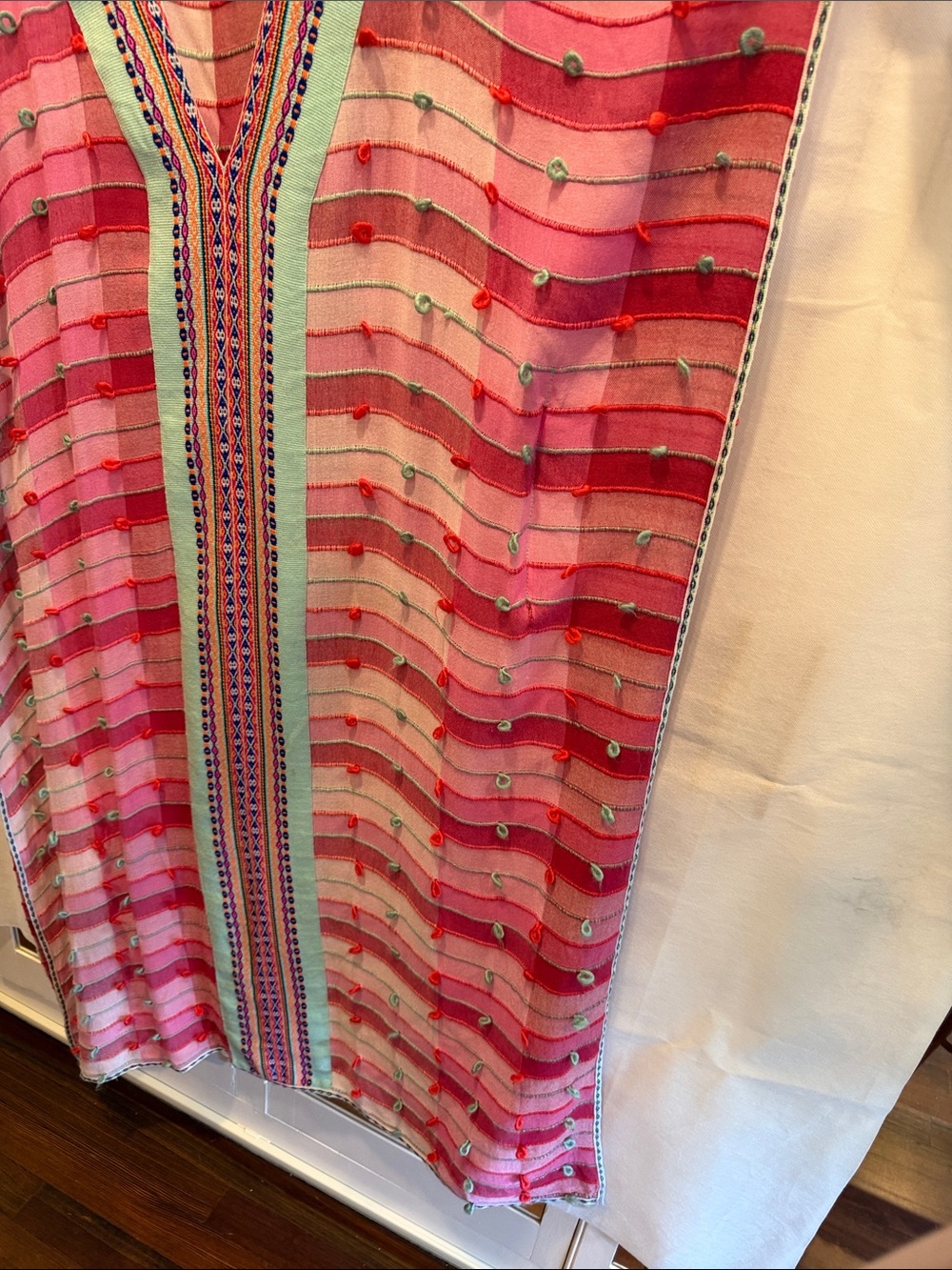 Pitusa Loopweave Thobe in pink - Picture 5 of 6